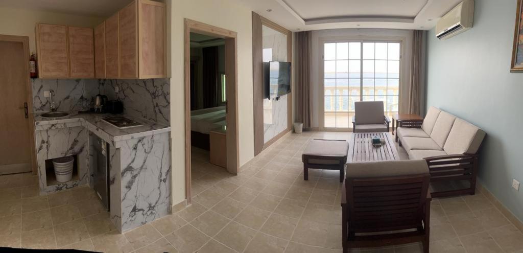 Al Ahmadi Plaza Resort Yanbu Exterior photo