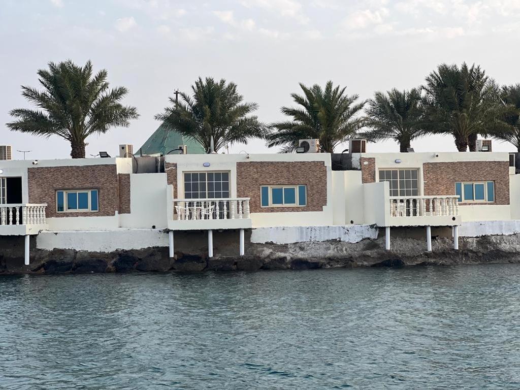 Al Ahmadi Plaza Resort Yanbu Exterior photo