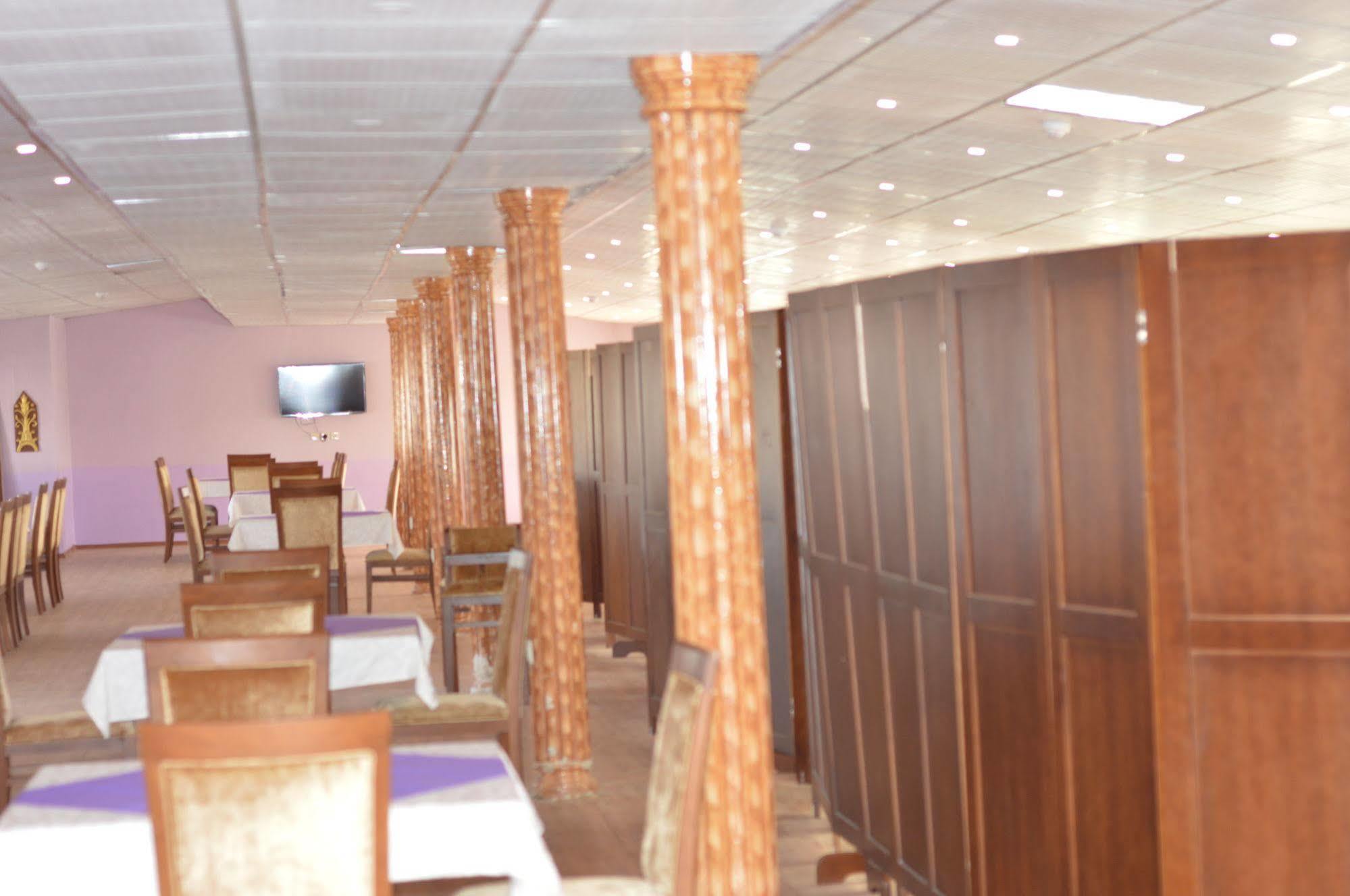 Al Ahmadi Plaza Resort Yanbu Exterior photo