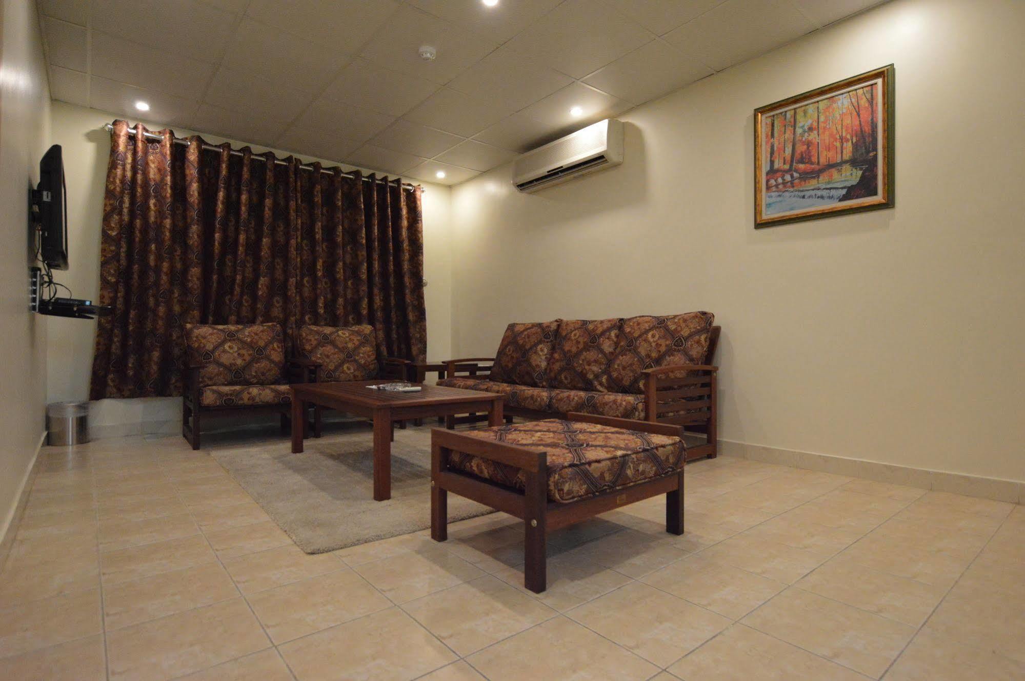 Al Ahmadi Plaza Resort Yanbu Exterior photo