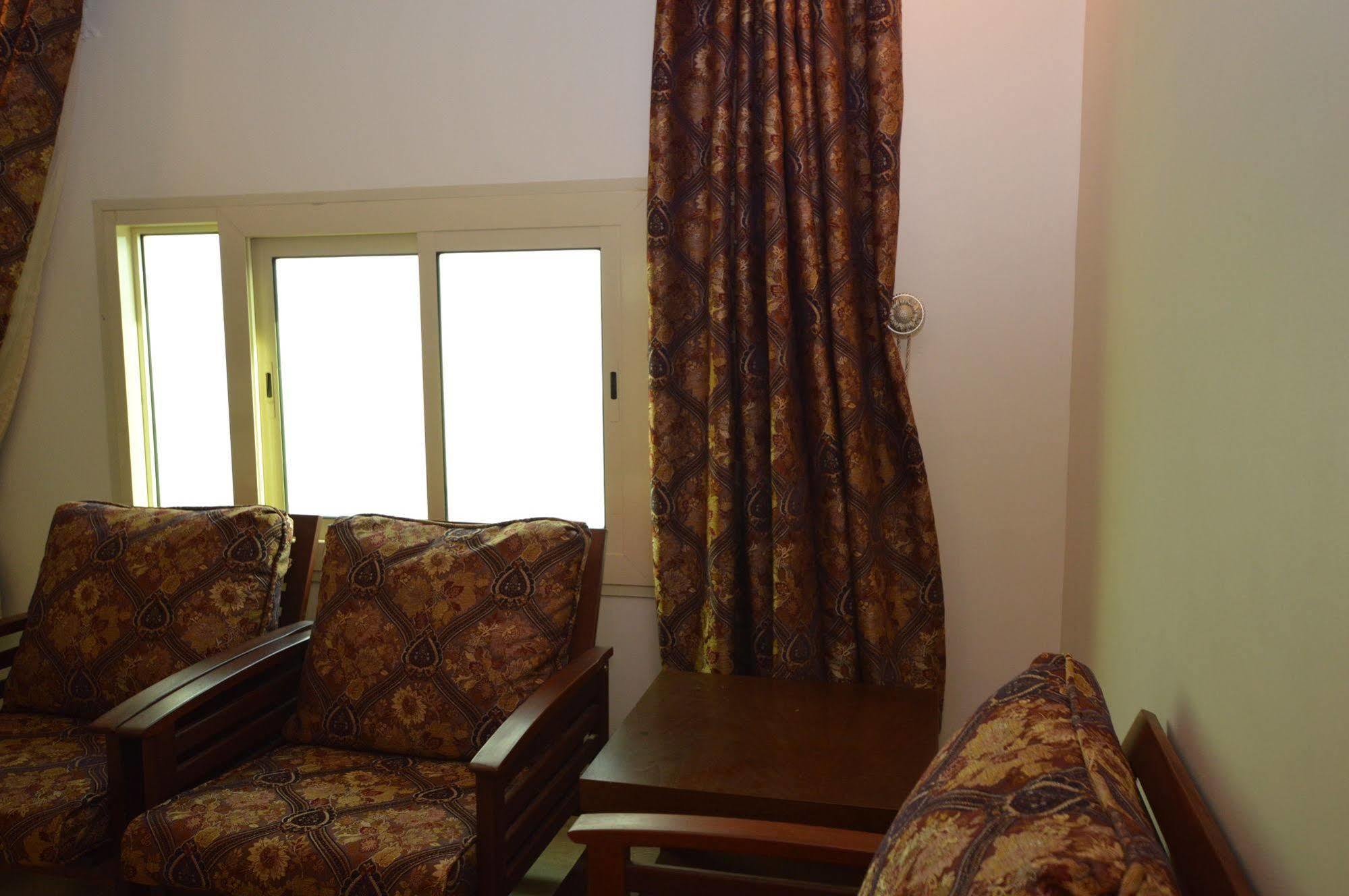 Al Ahmadi Plaza Resort Yanbu Exterior photo